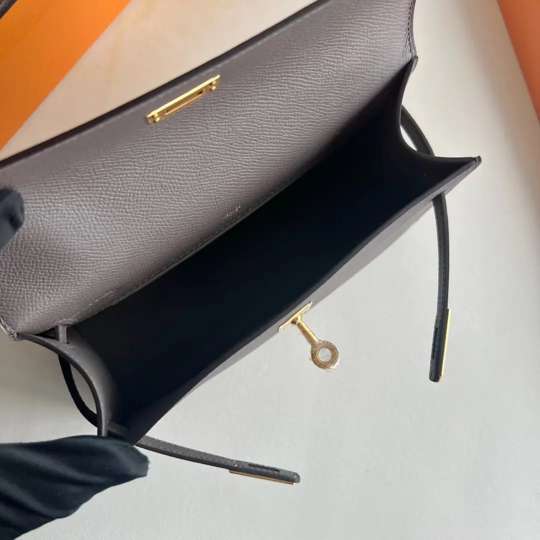 Kelly Pochette 22