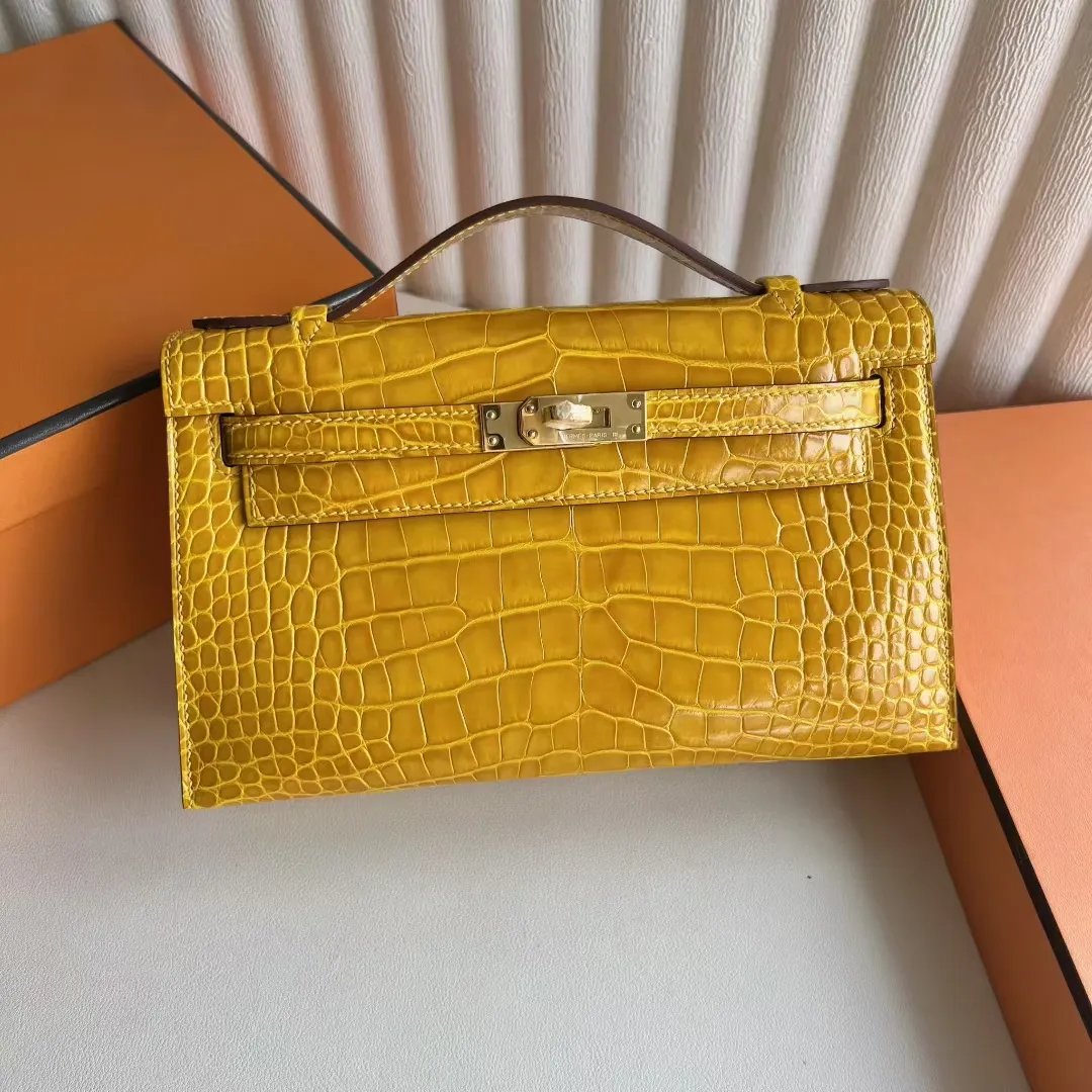 Kelly Pochette 22