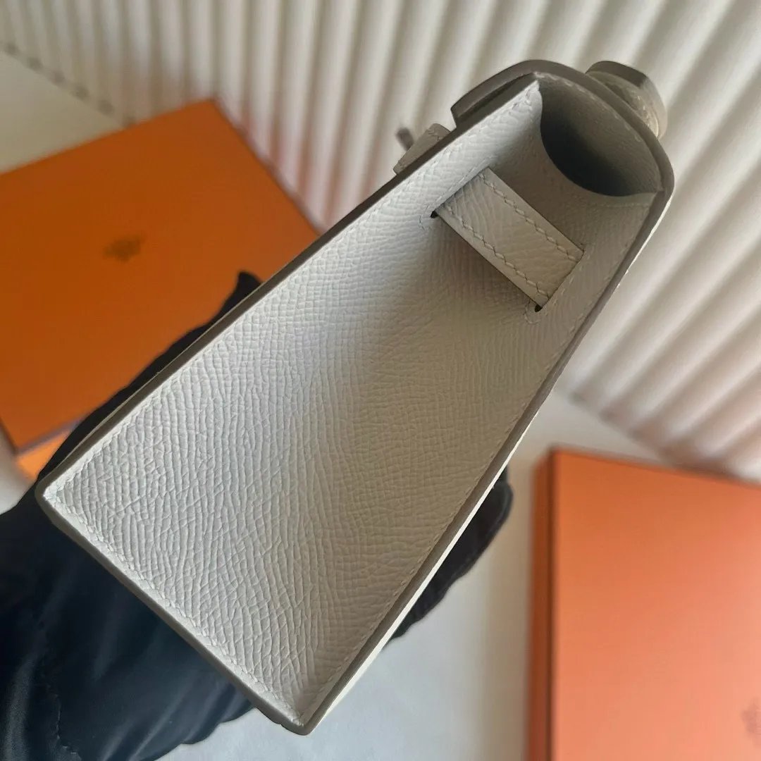 Kelly Pochette 22
