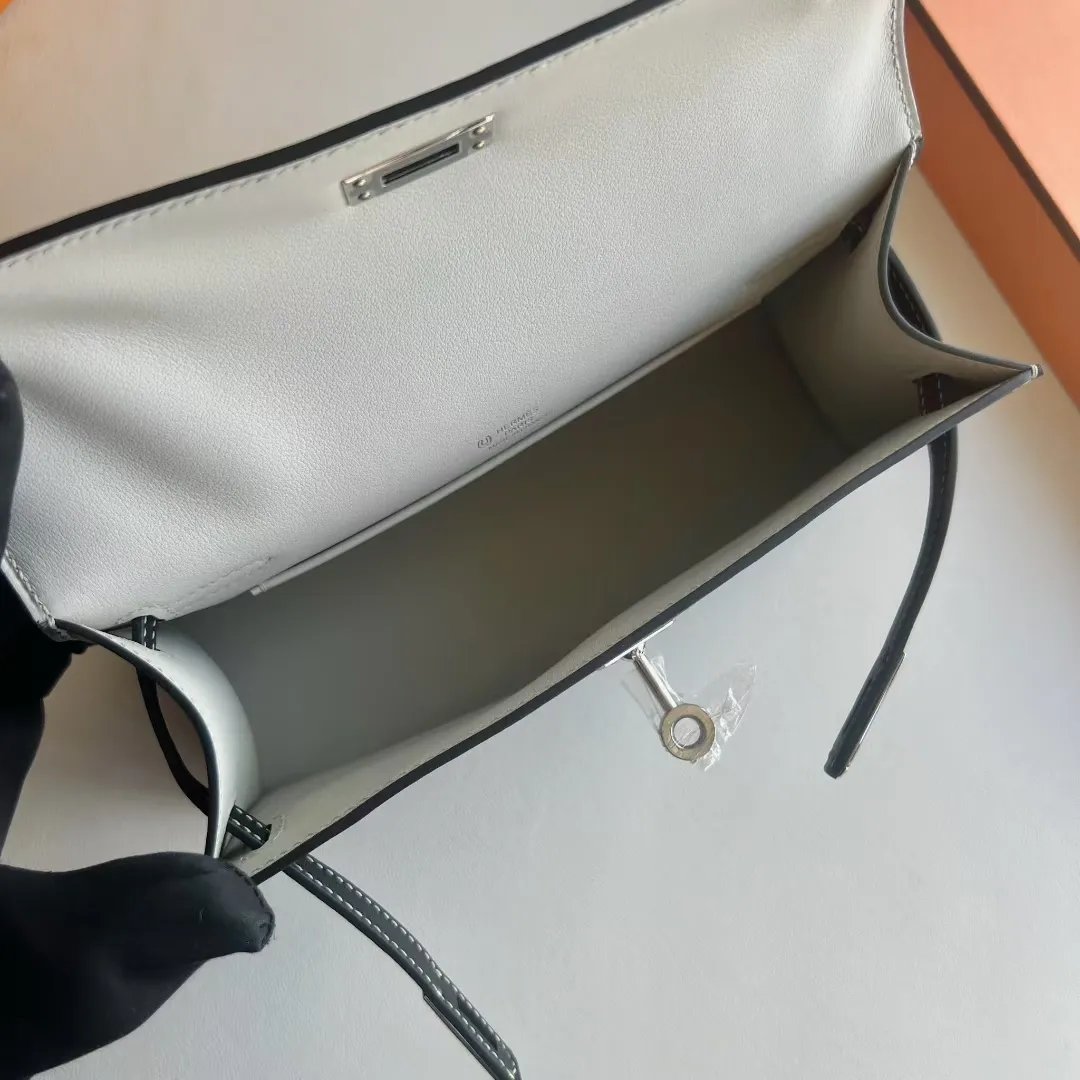 Kelly Pochette 22