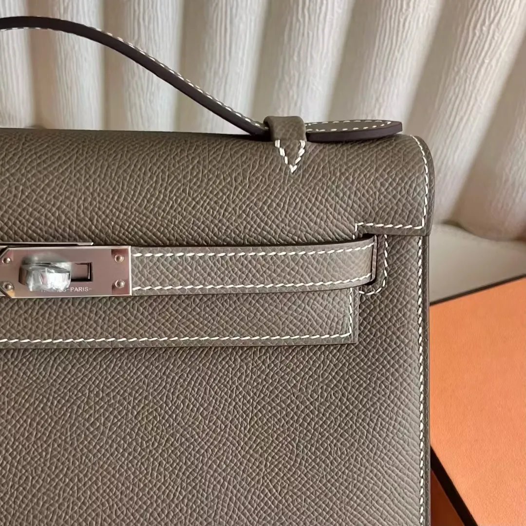 Kelly Pochette 22