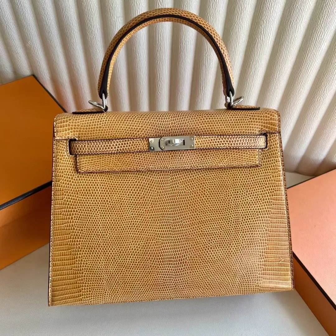 Kelly 25