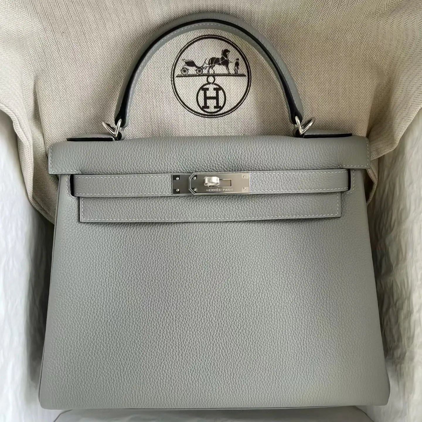 Kelly 28