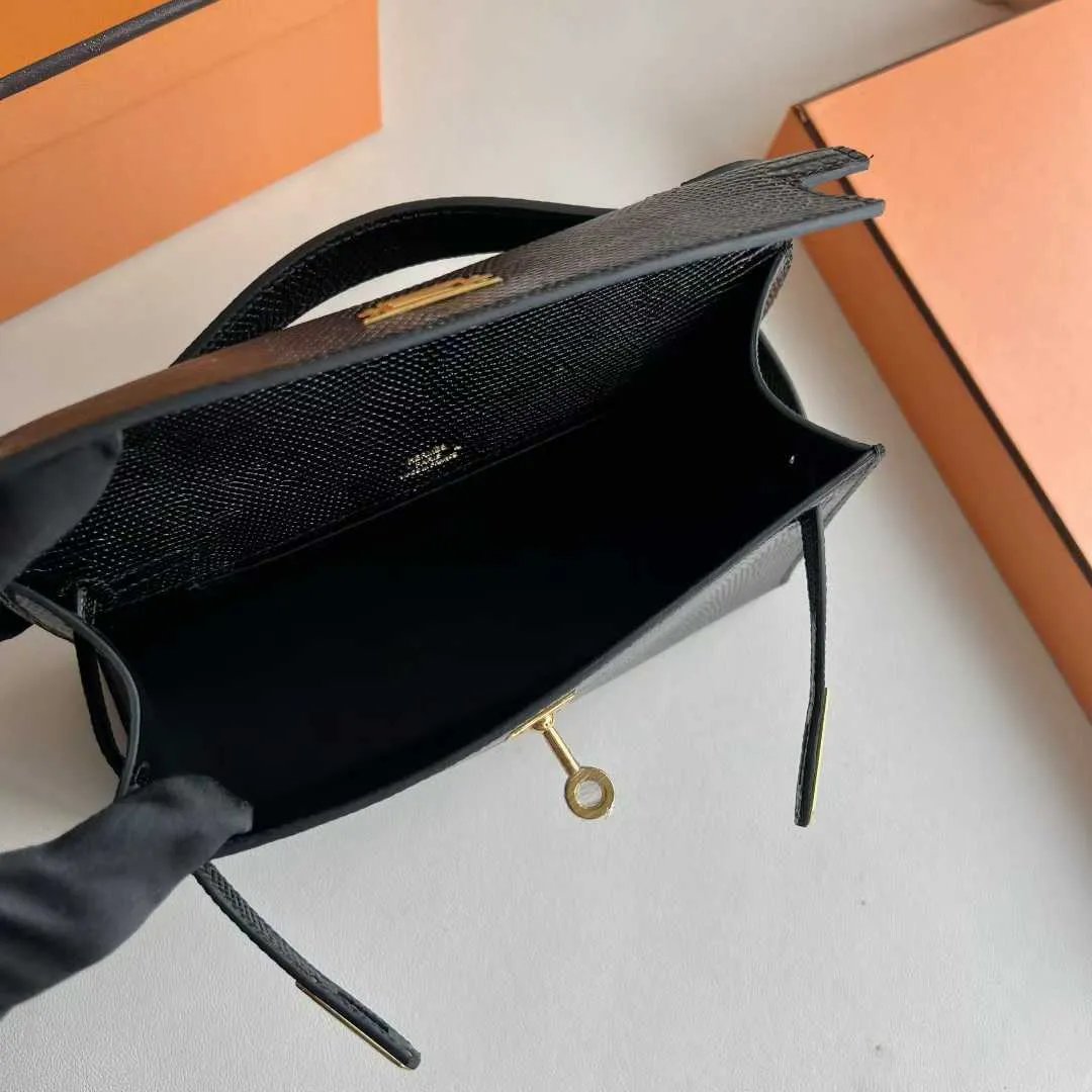 Kelly Pochette 22