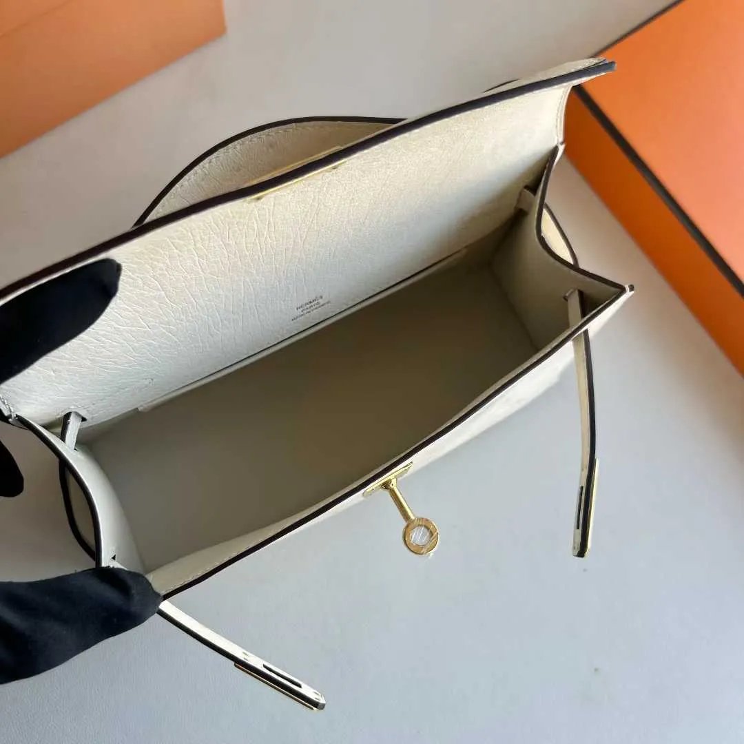 Kelly Pochette 22