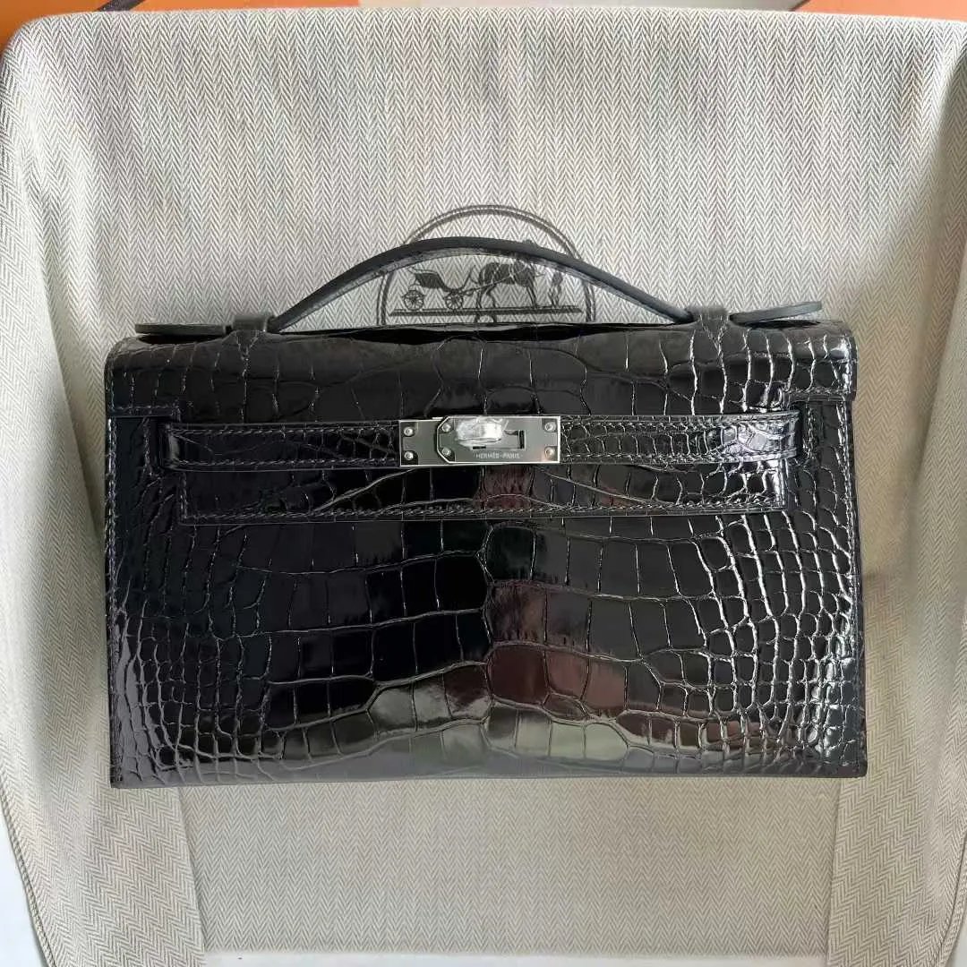 Kelly Pochette 22