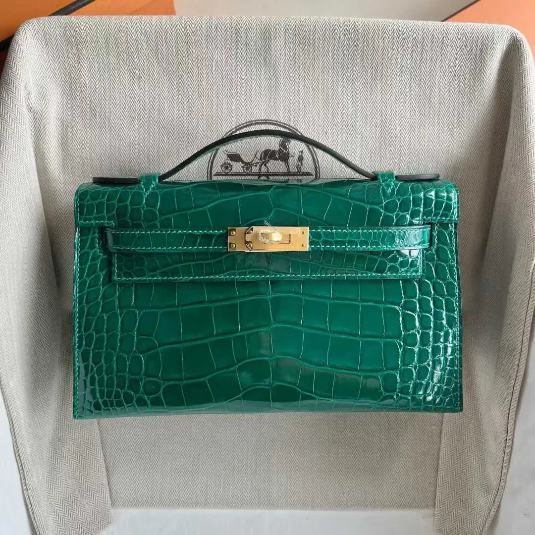 Kelly Pochette 22