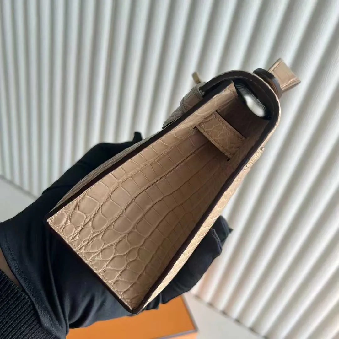 Kelly Pochette 22