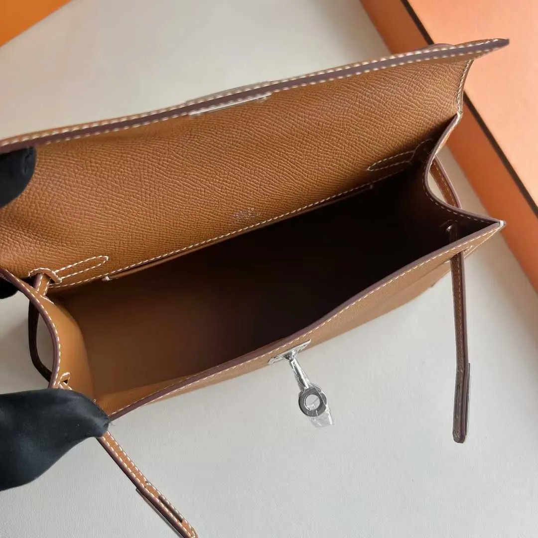 Kelly Pochette 22