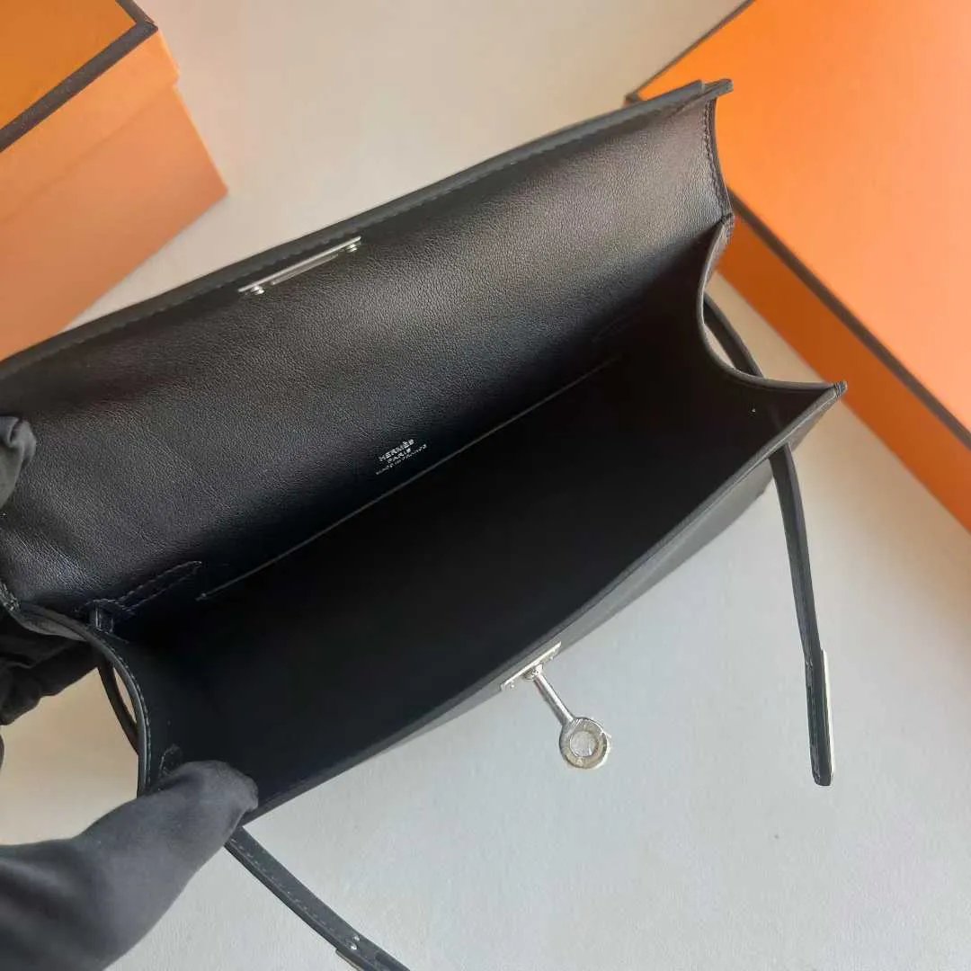 Kelly Pochette 22