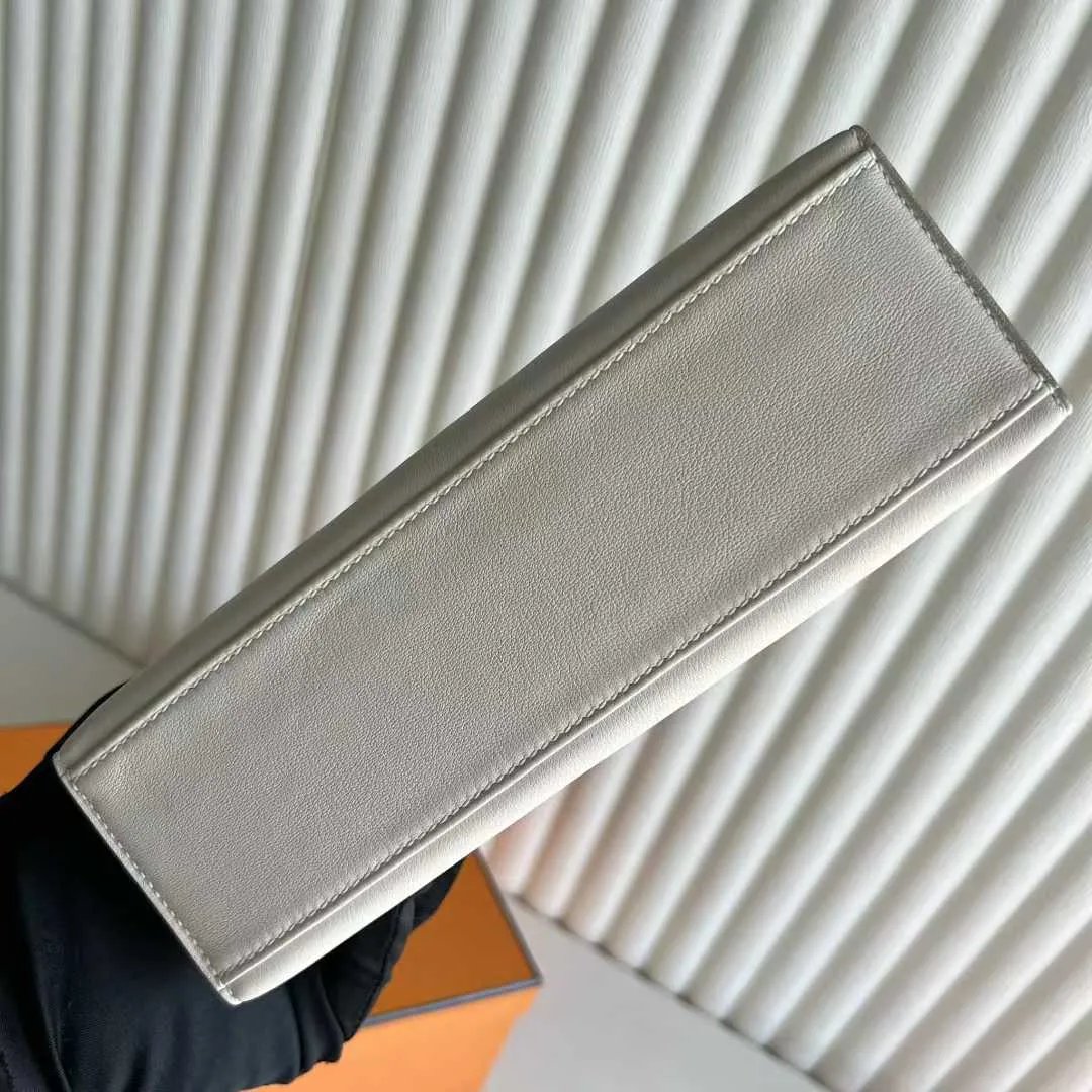 Kelly Pochette 22