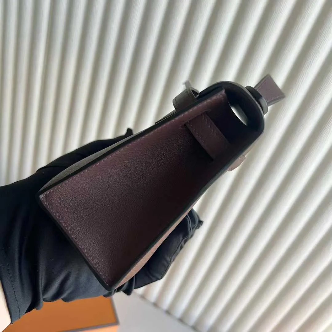 Kelly Pochette 22