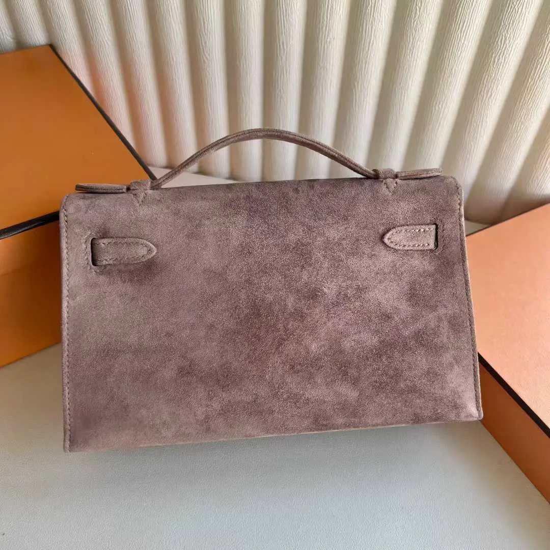 Kelly Pochette 22