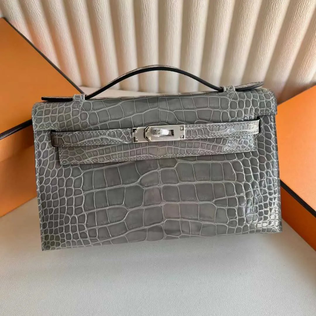 Kelly Pochette 22