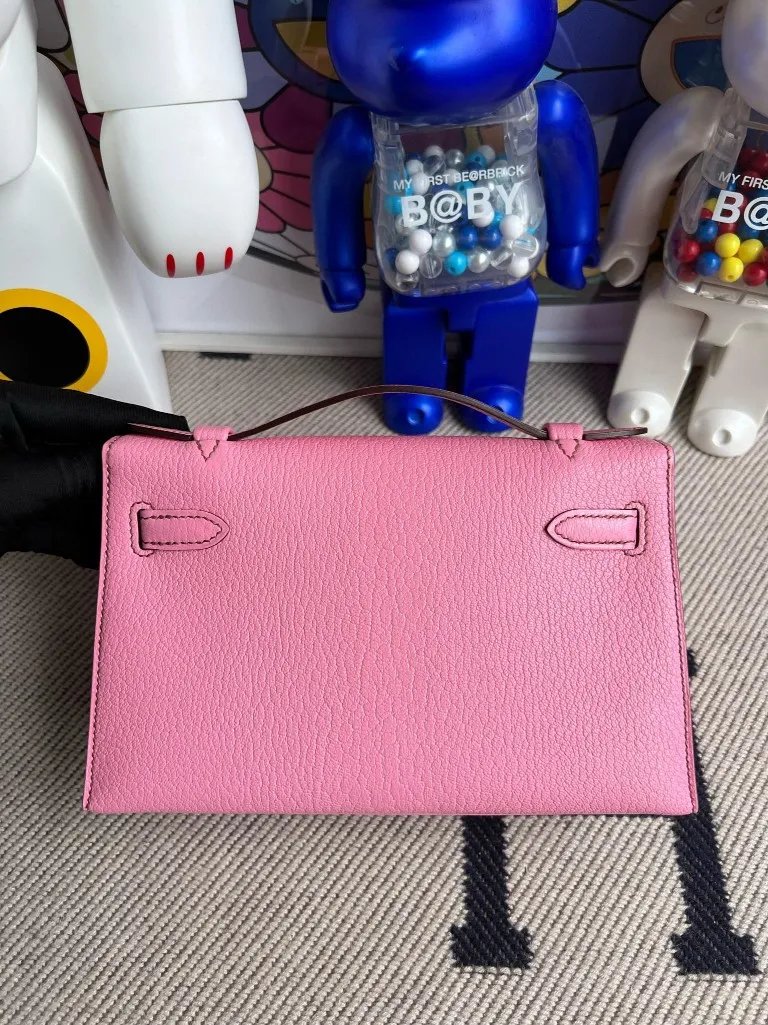 Kelly Pochette
