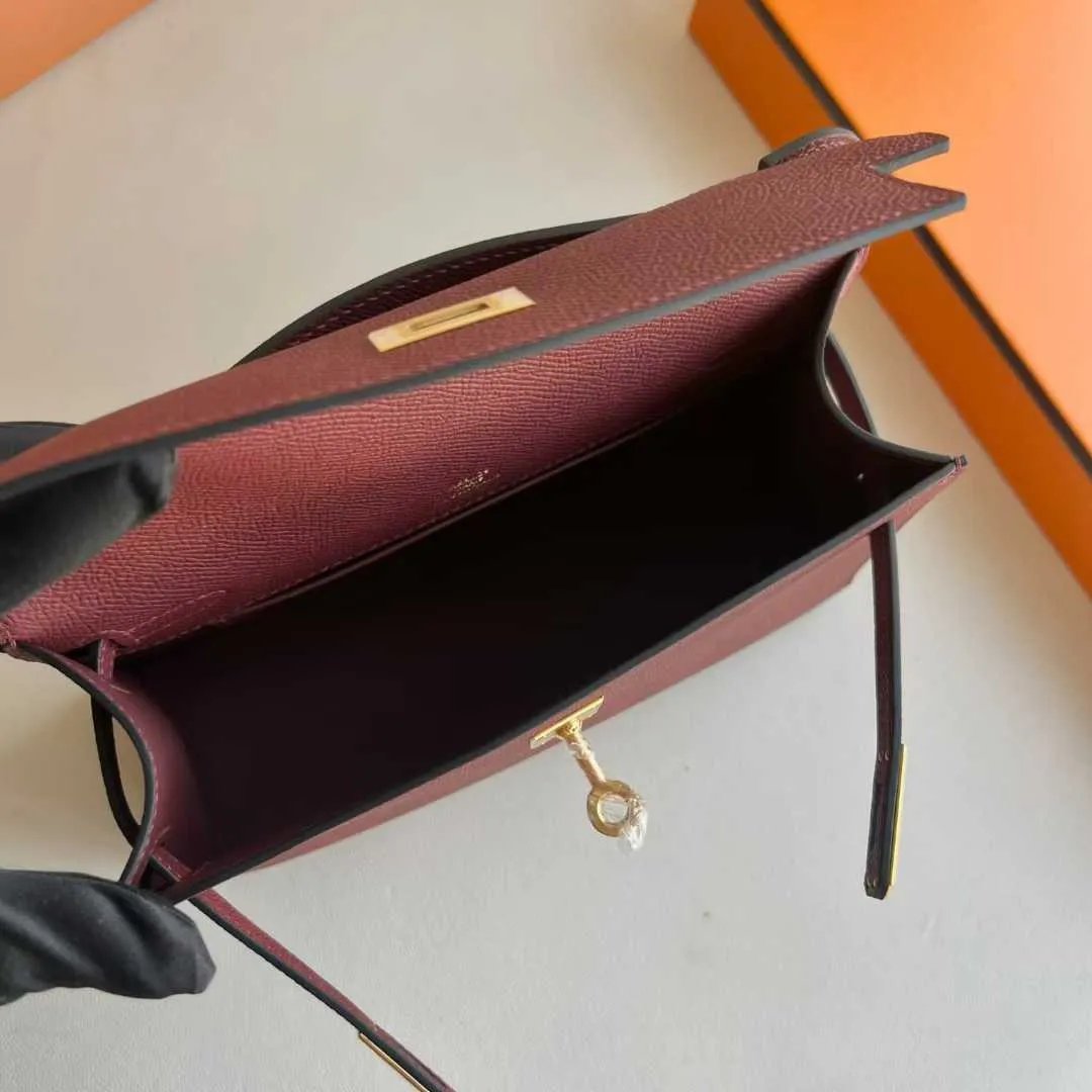 Kelly Pochette 22