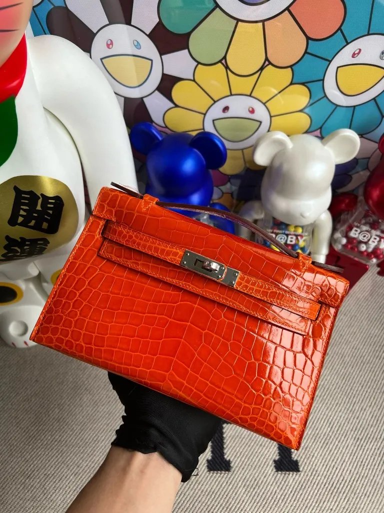 Kelly Pochette