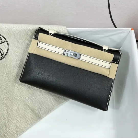 Kelly Pochette 22