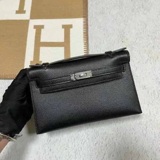 Kelly Pochette 22