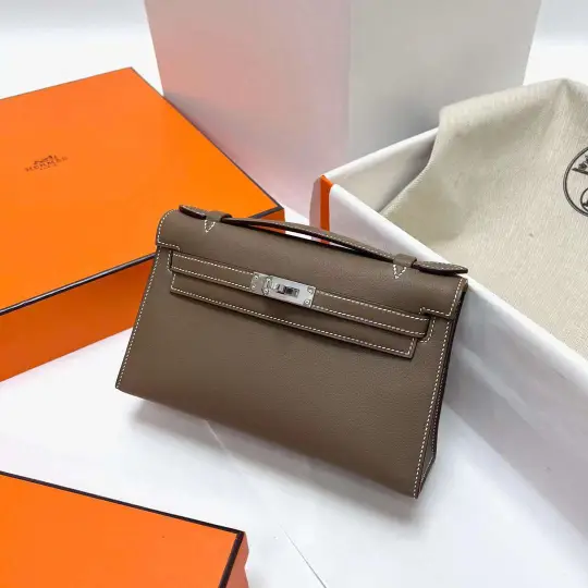 Kelly Pochette 22