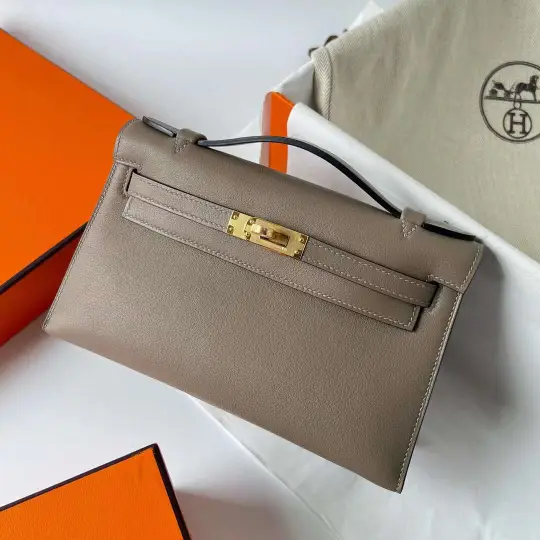 Kelly Pochette 22