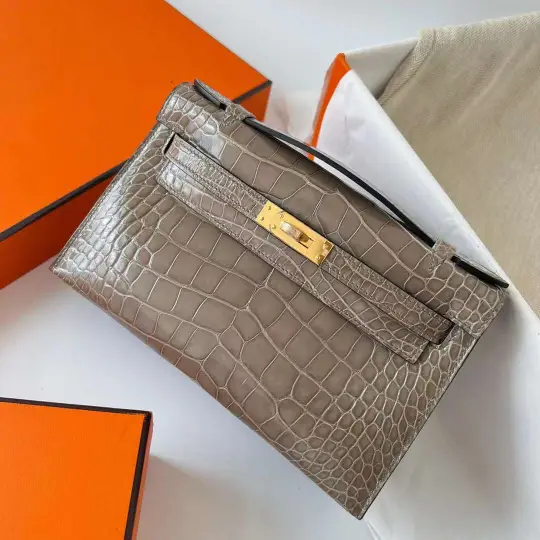 Kelly Pochette 22