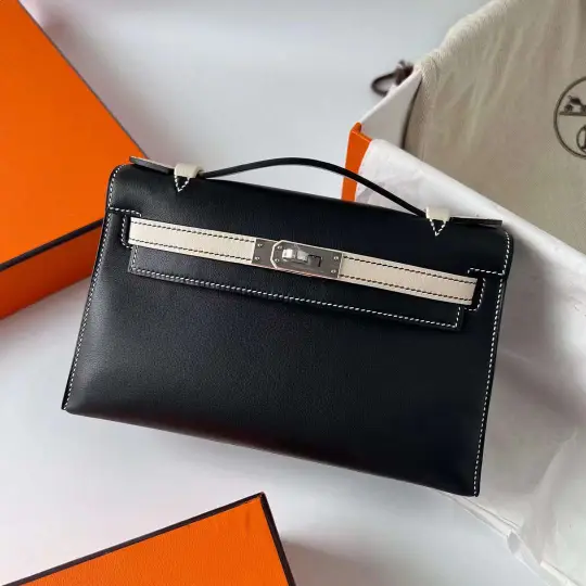 Kelly Pochette 22