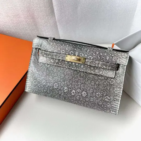 Kelly Pochette 22