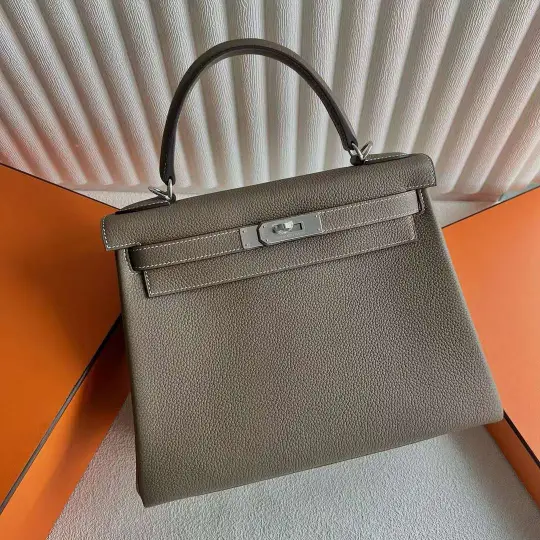 Kelly 25