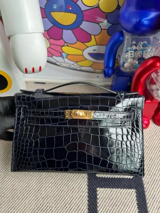 Kelly Pochette