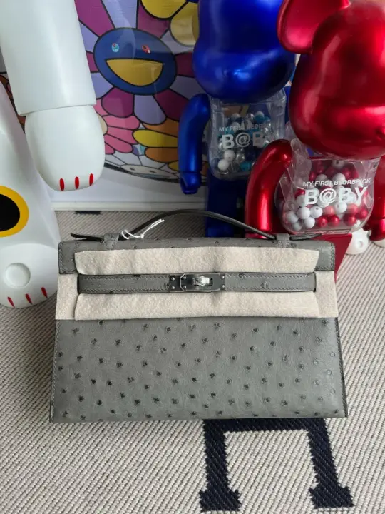 Kelly Pochette