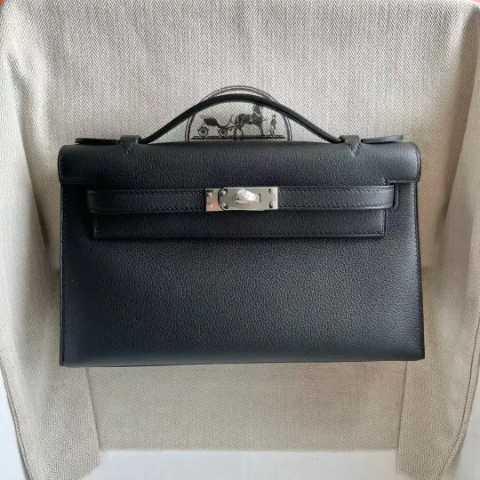 Kelly Pochette 22