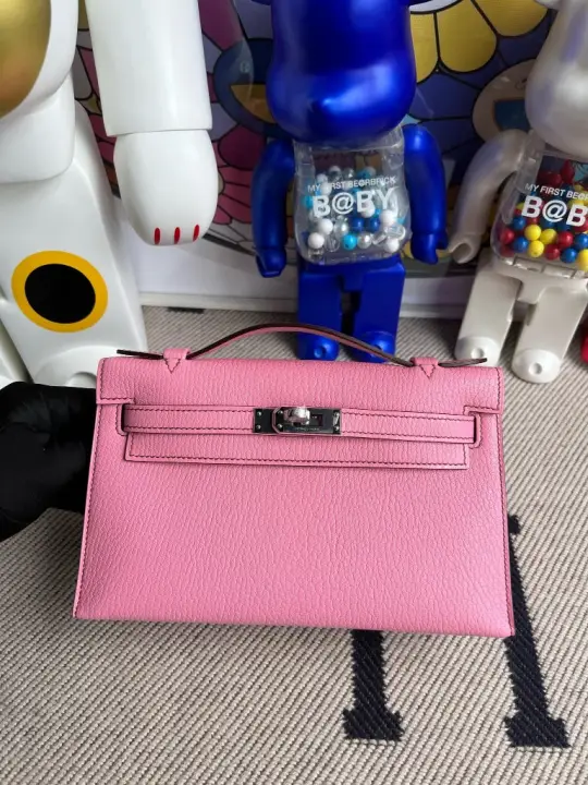 Kelly Pochette