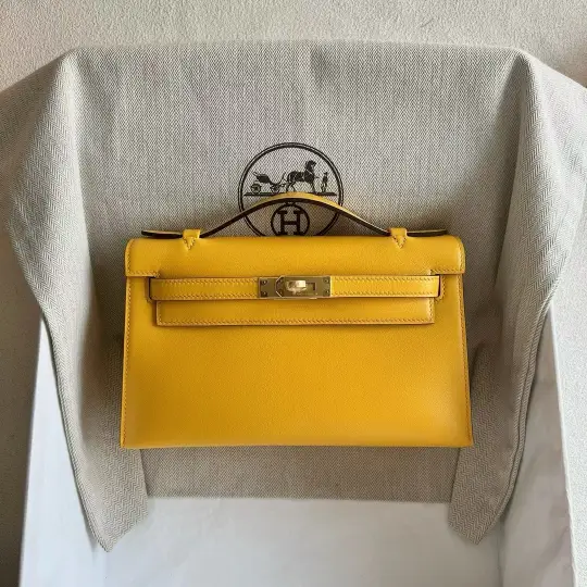 Kelly Pochette 22